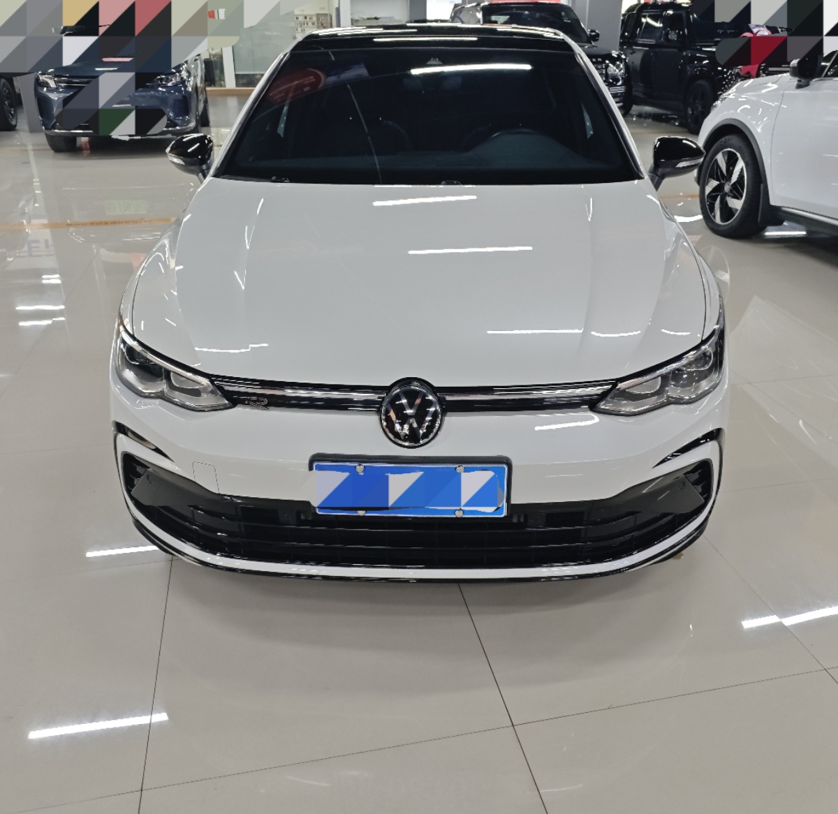 Volkswagen Golf 2022 car image #2