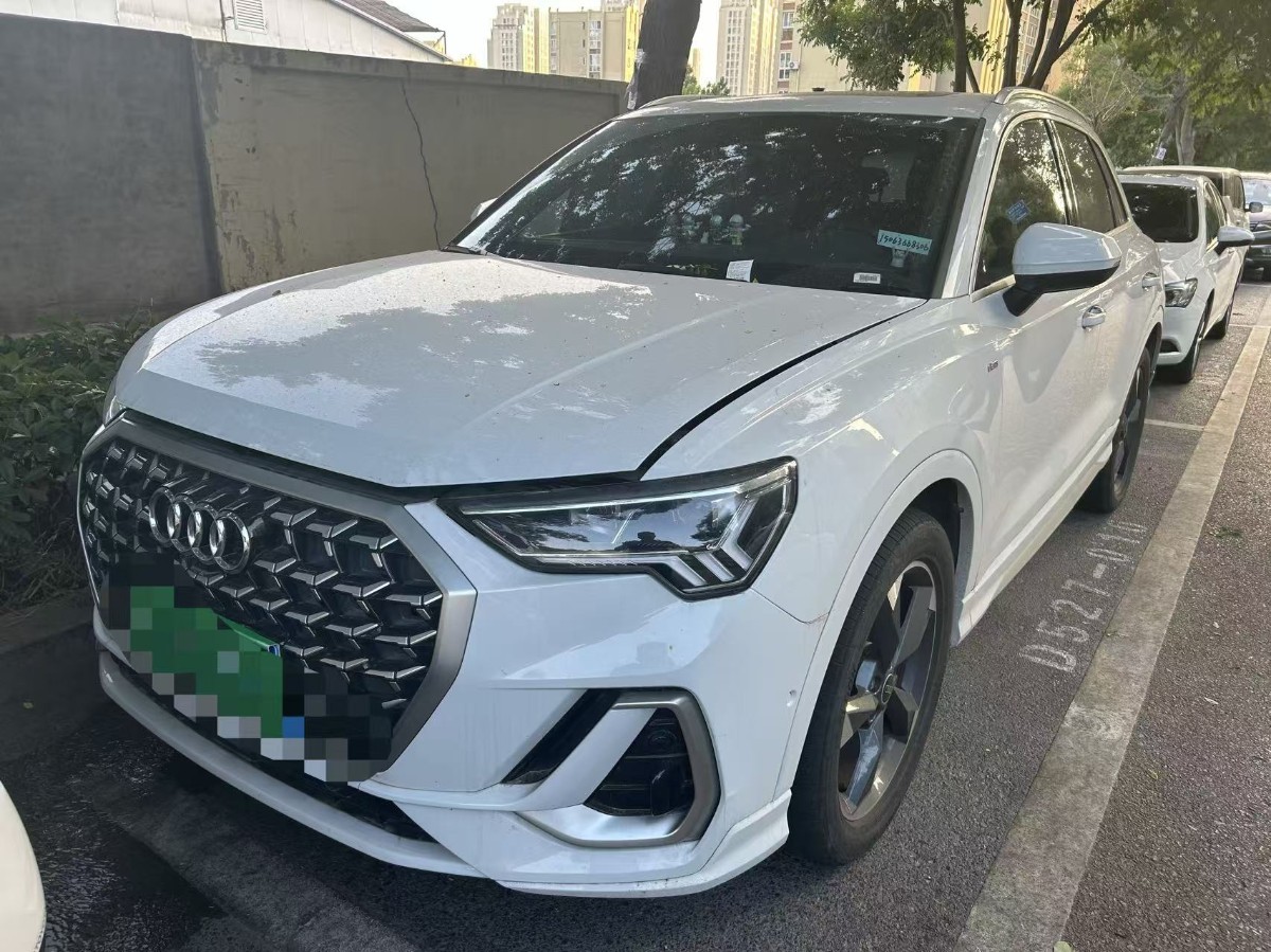 Audi Q3 2023 Audi Q3 2023 car image