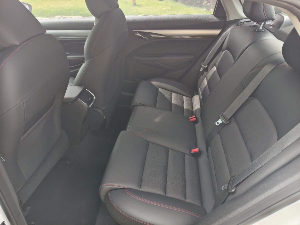 GEELY Binray 2020 car image #9
