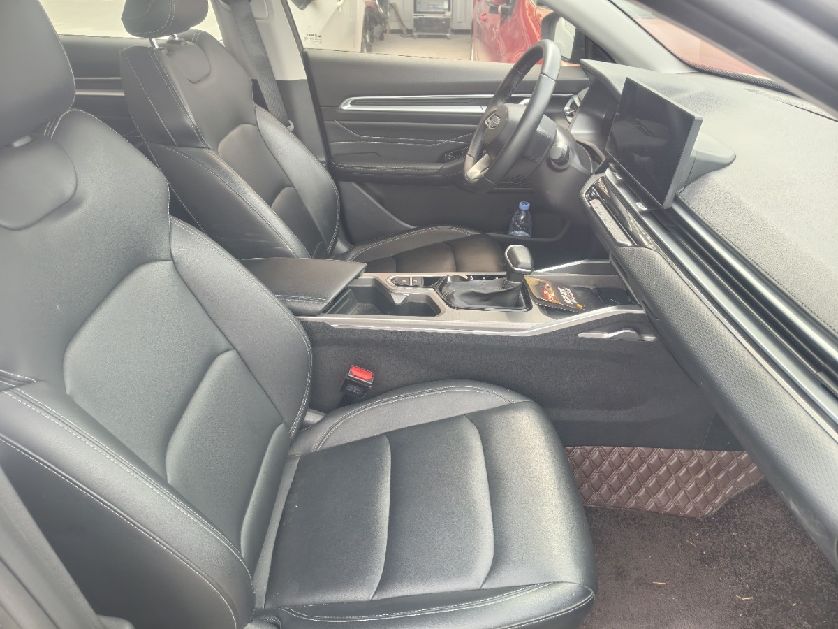 GEELY Emgrand 2024 car image #7