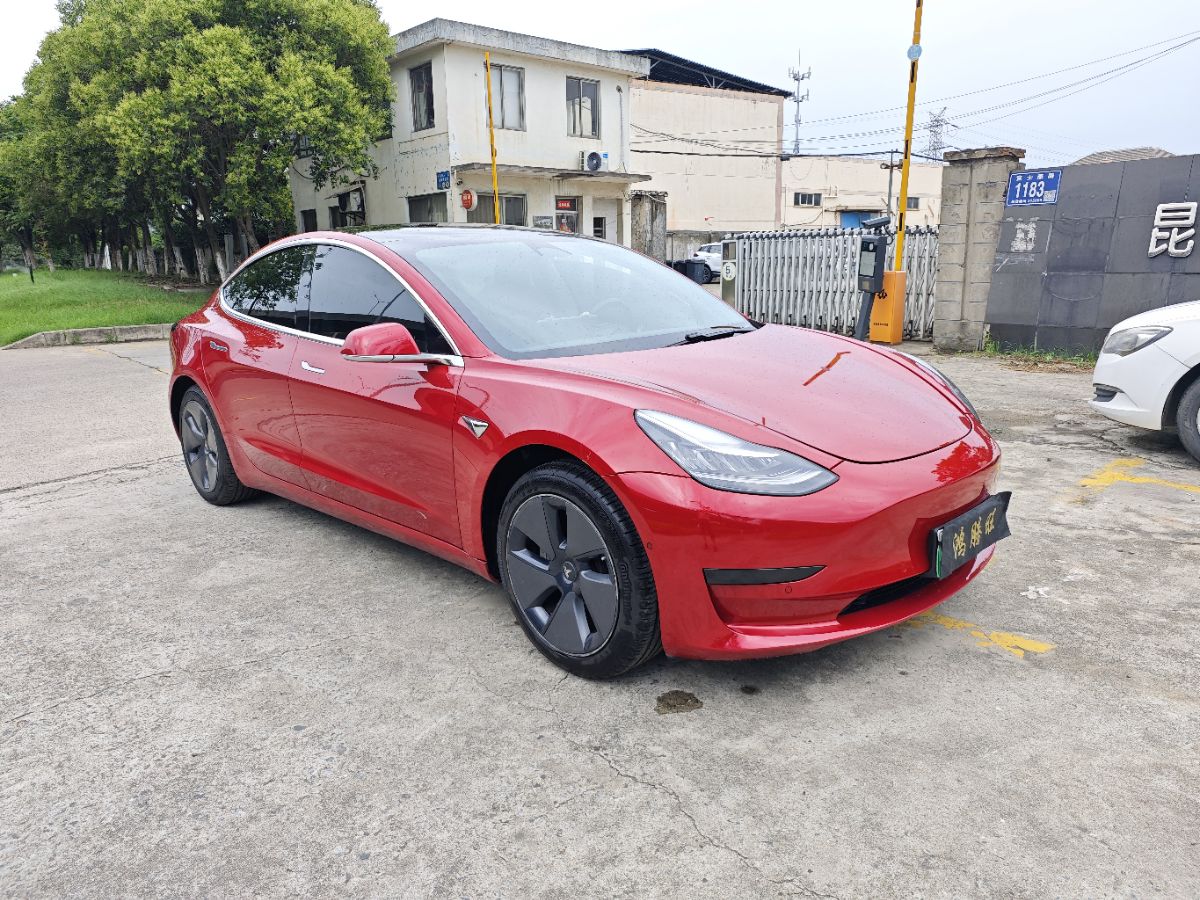 Tesla Model 3 2020 car image #3