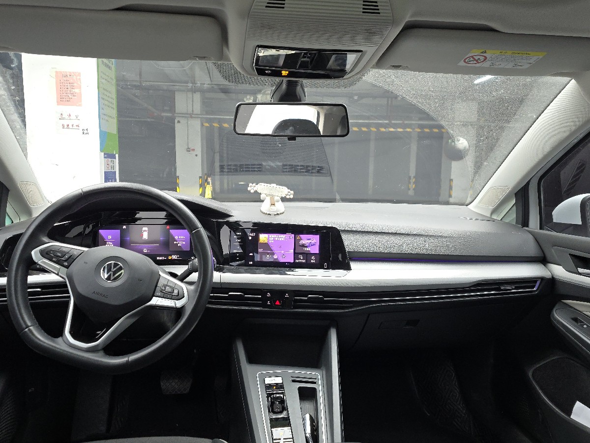 Volkswagen Golf 2022 car image #8