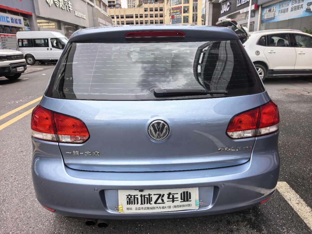 Volkswagen Golf 2013 car image #8