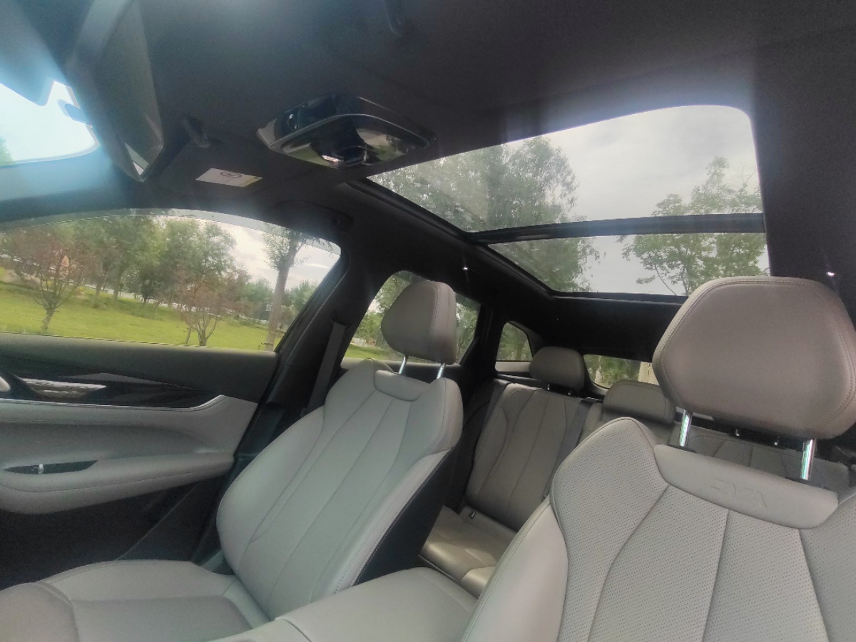 GEELY Boyue L 2025 car image #8