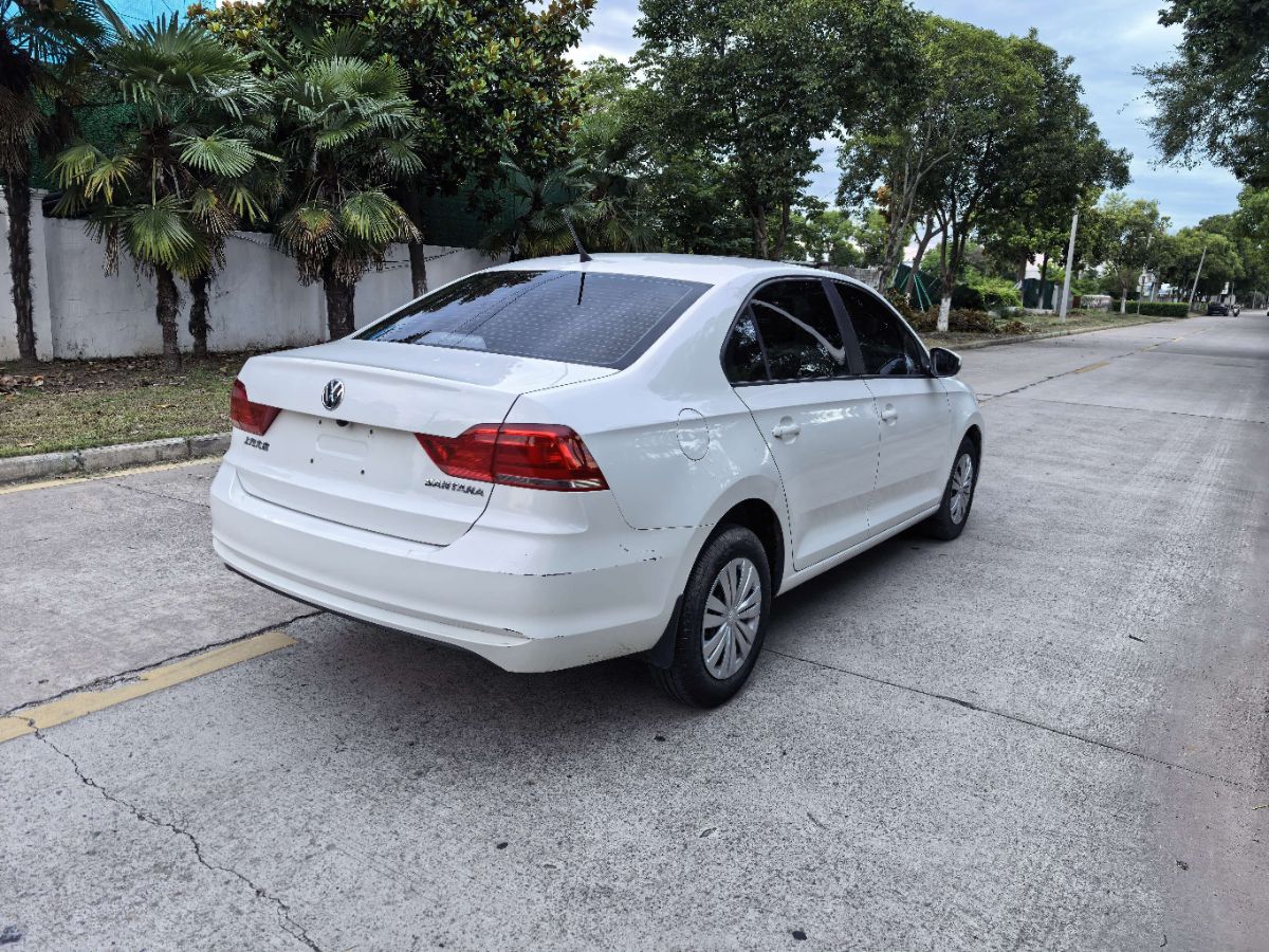 Volkswagen Santana 2023 car image #3