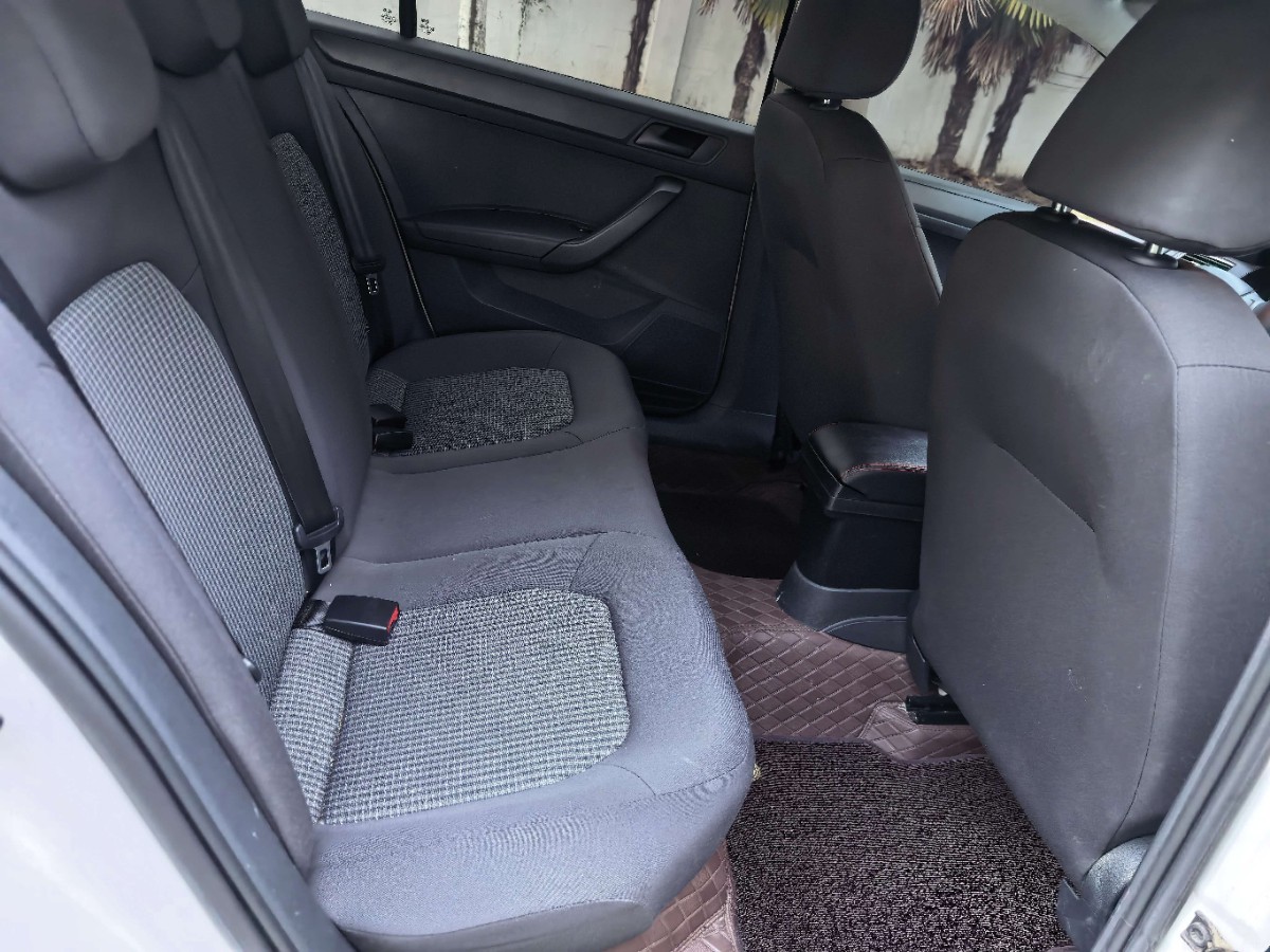 Volkswagen Santana 2023 car image #8