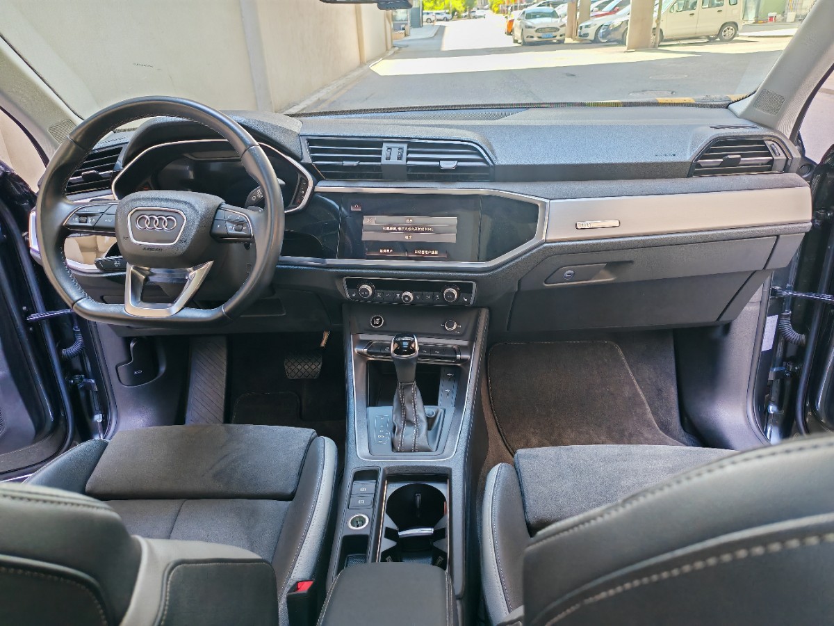 Audi Q3 2022 #10 Audi Q3 2022 car image #10