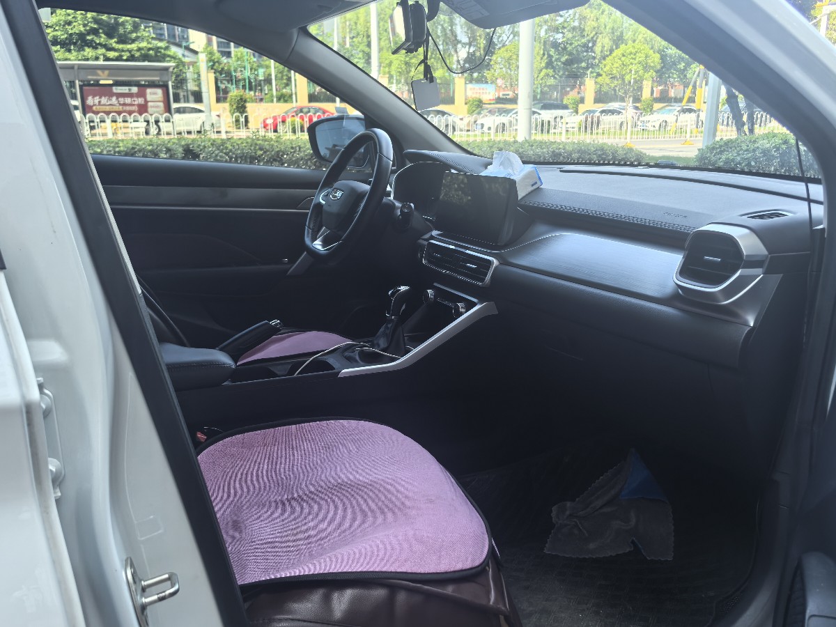 GEELY Coolray 2022 #2 GEELY Coolray 2022 car image #2