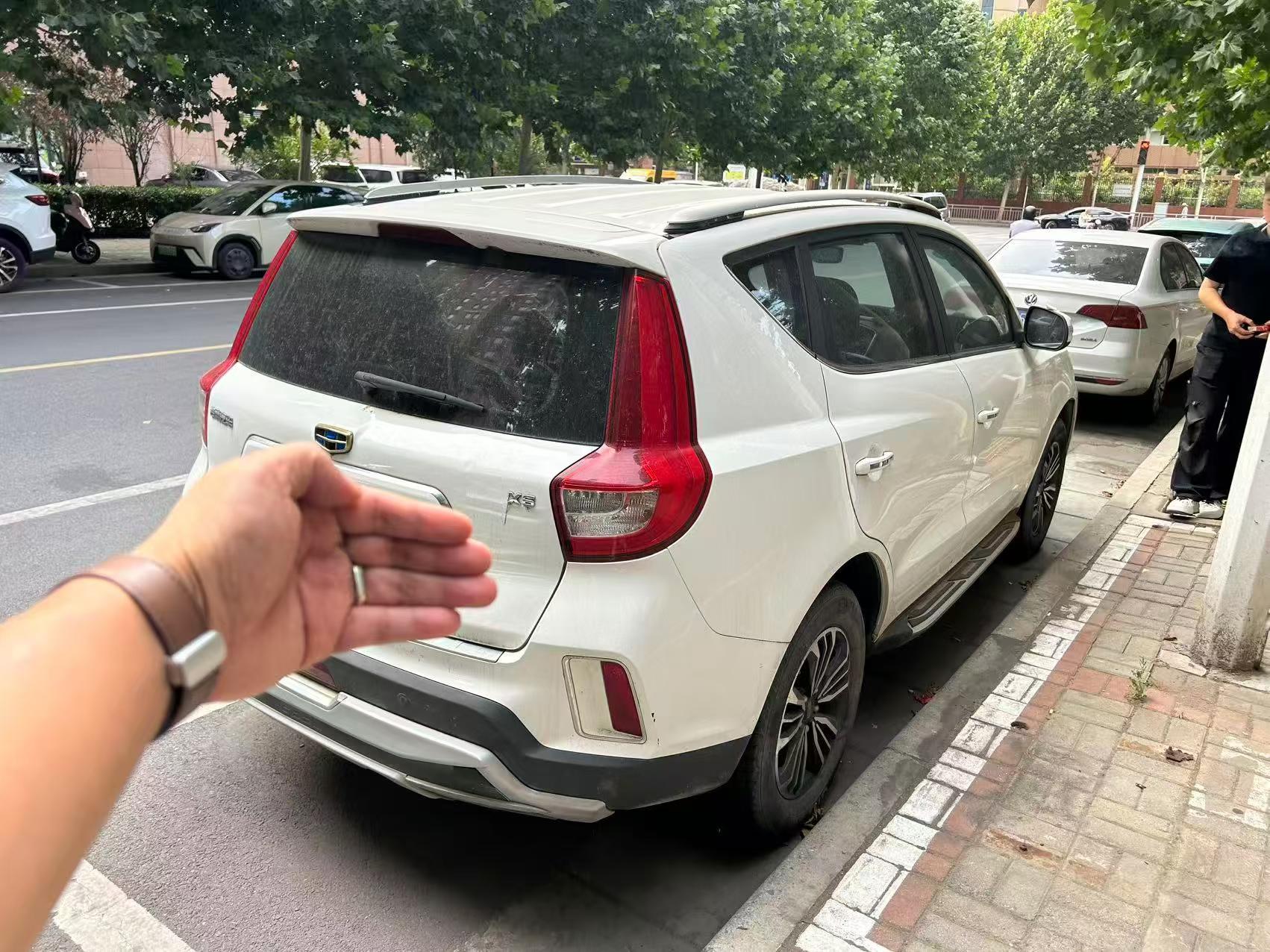 GEELY Vision X6 2017 #5 GEELY Vision X6 2017 car image #5