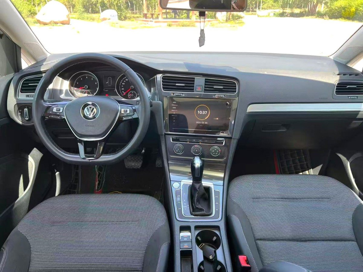 Volkswagen Golf 2020 immagine di auto #5