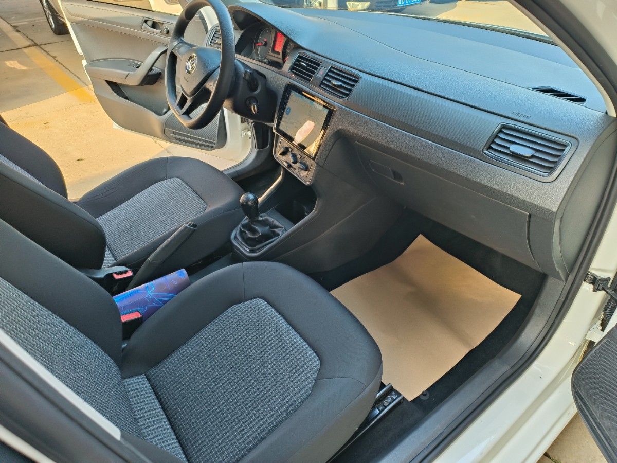 Volkswagen Santana 2017 car image #7