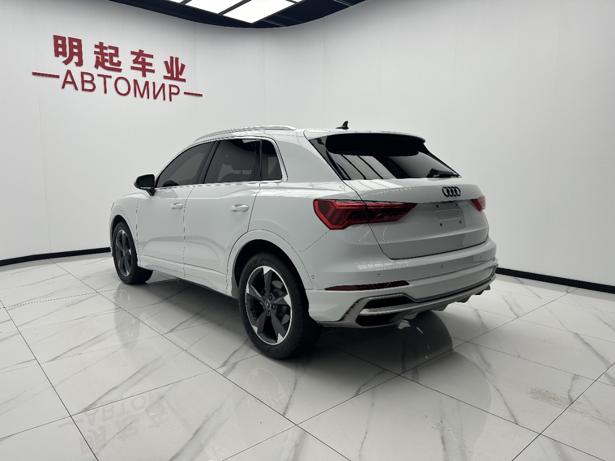 Audi Q3 2023 #8 Audi Q3 2023 car image #8
