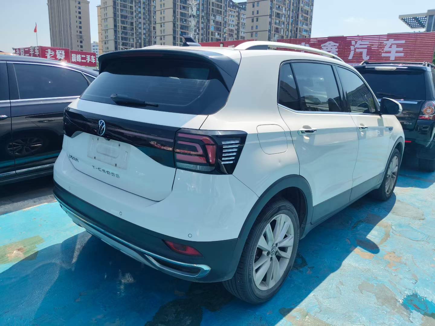 Volkswagen T-Cross 2021 car image #4