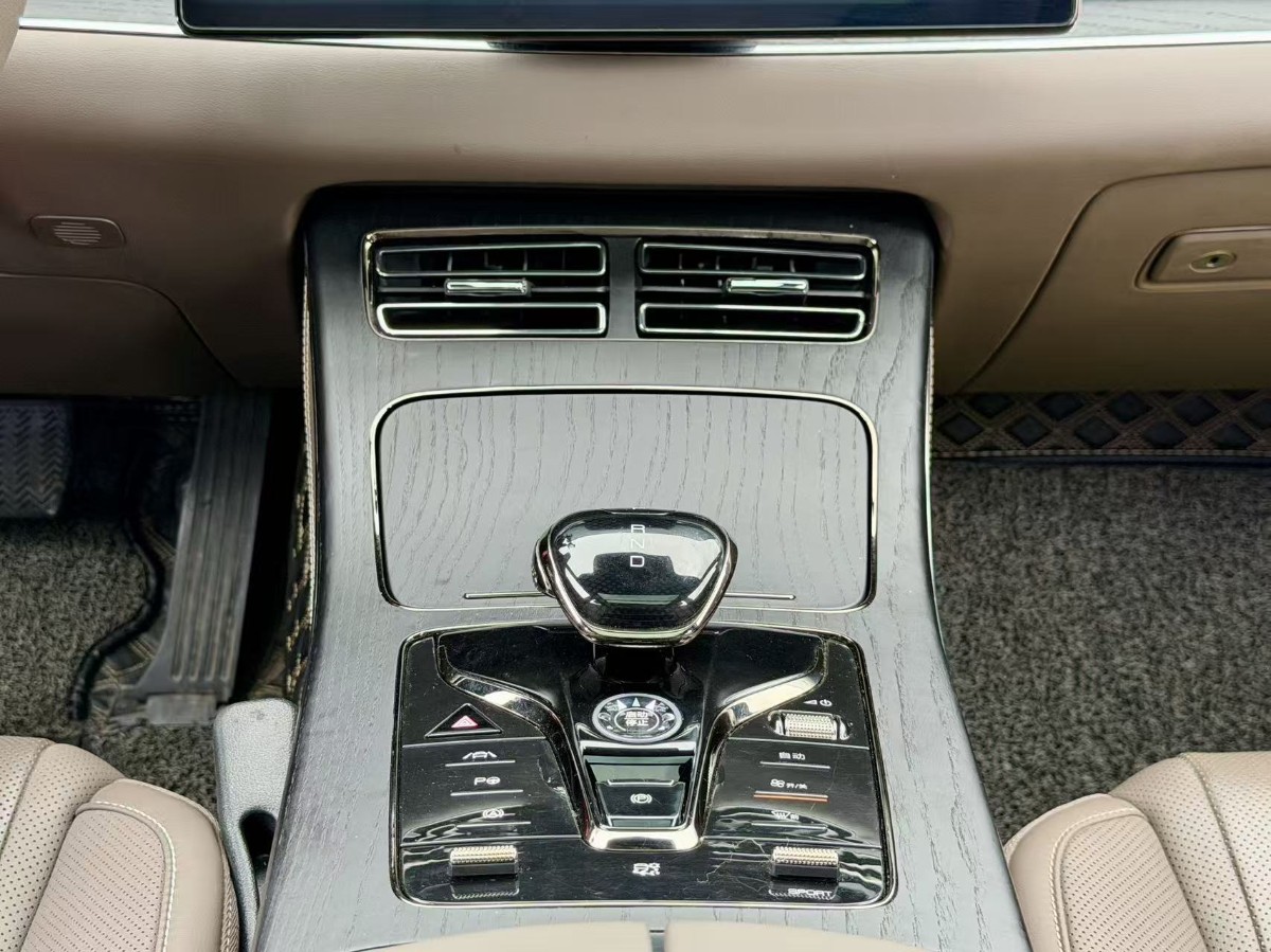BYD Han 2021 car image #16
