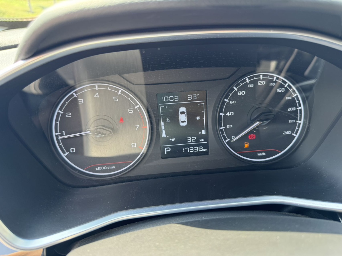 GEELY Coolray 2025 car image #5