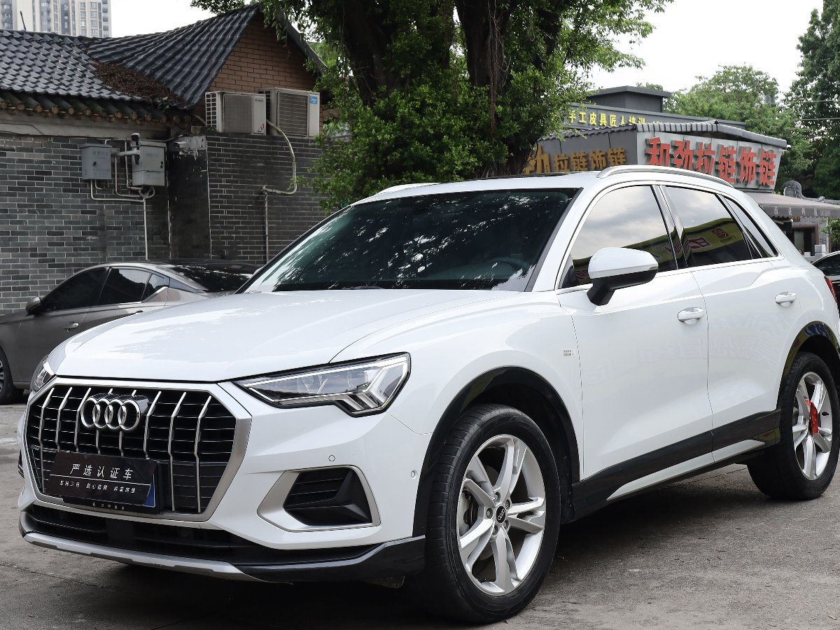 Audi Q3 2022 Audi Q3 2022 car image