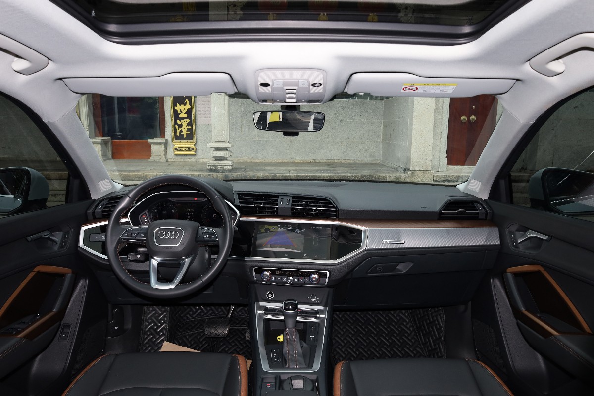 Audi Q3 2022 #6 Audi Q3 2022 car image #6