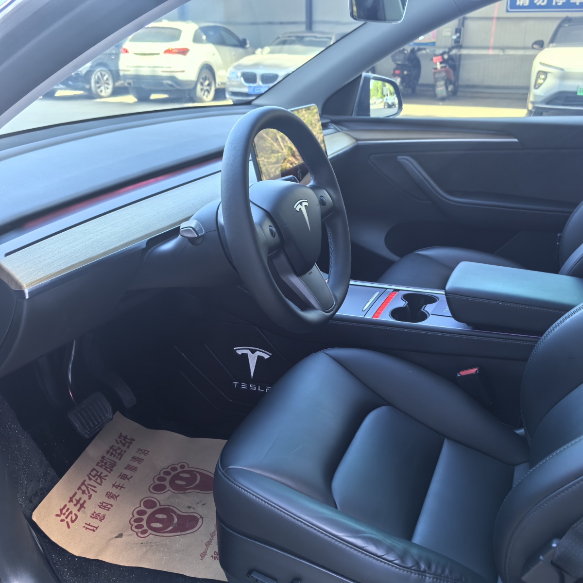 Tesla Model Y 2023 #7 Tesla Model Y 2023 car image #7