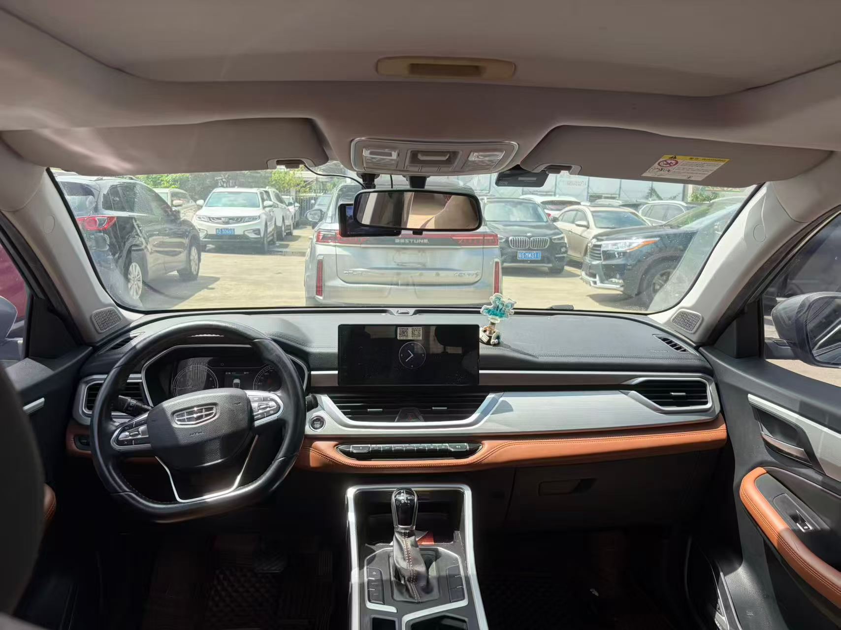 GEELY Vision X6 2020 car image #4