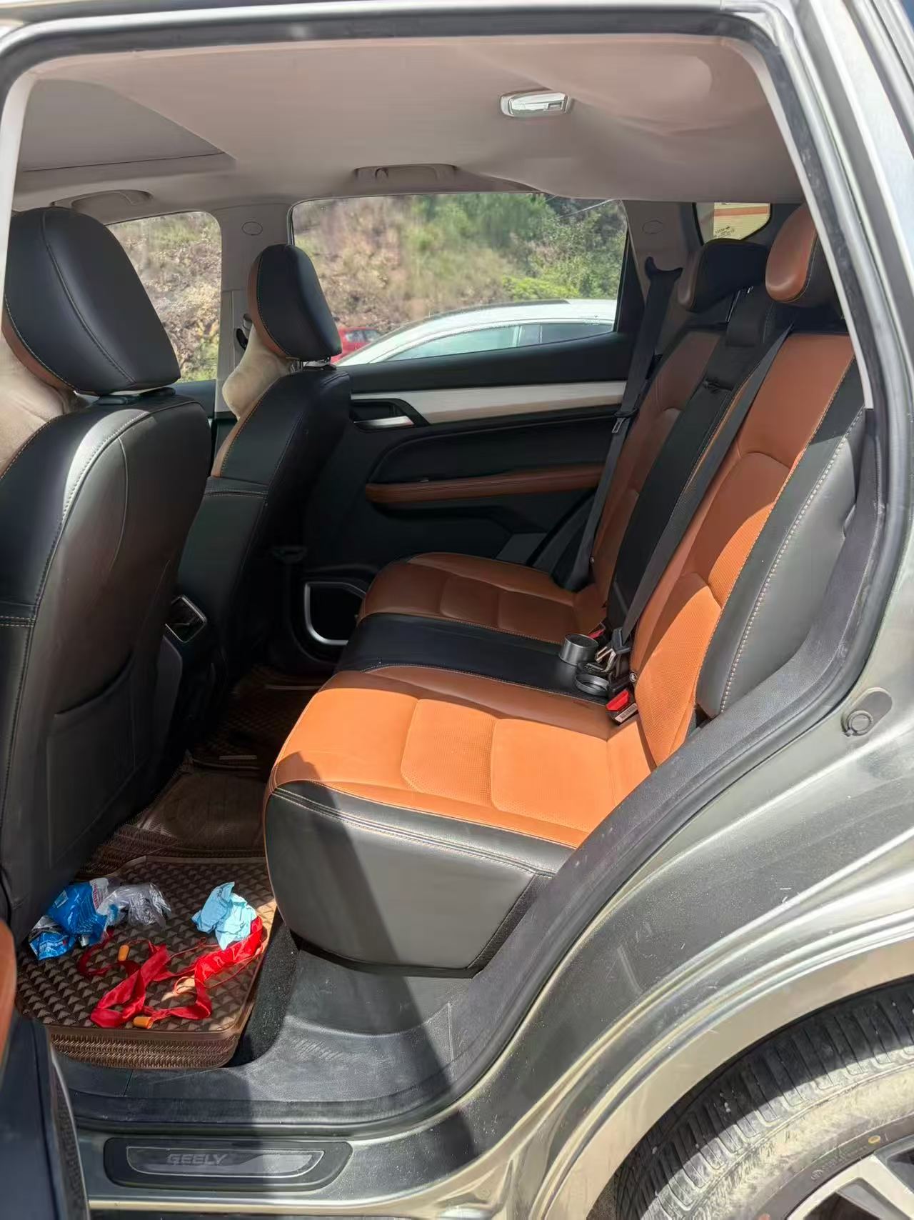 GEELY Vision X6 2020 car image #2
