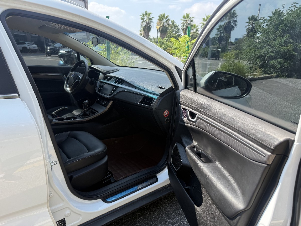 GEELY Emgrand GS 2018 #5 GEELY Emgrand GS 2018 car image #5