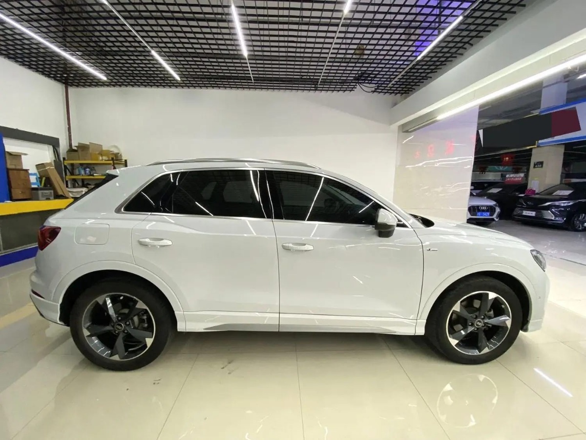 Audi Q3 2022 #4 Audi Q3 2022 car image #4