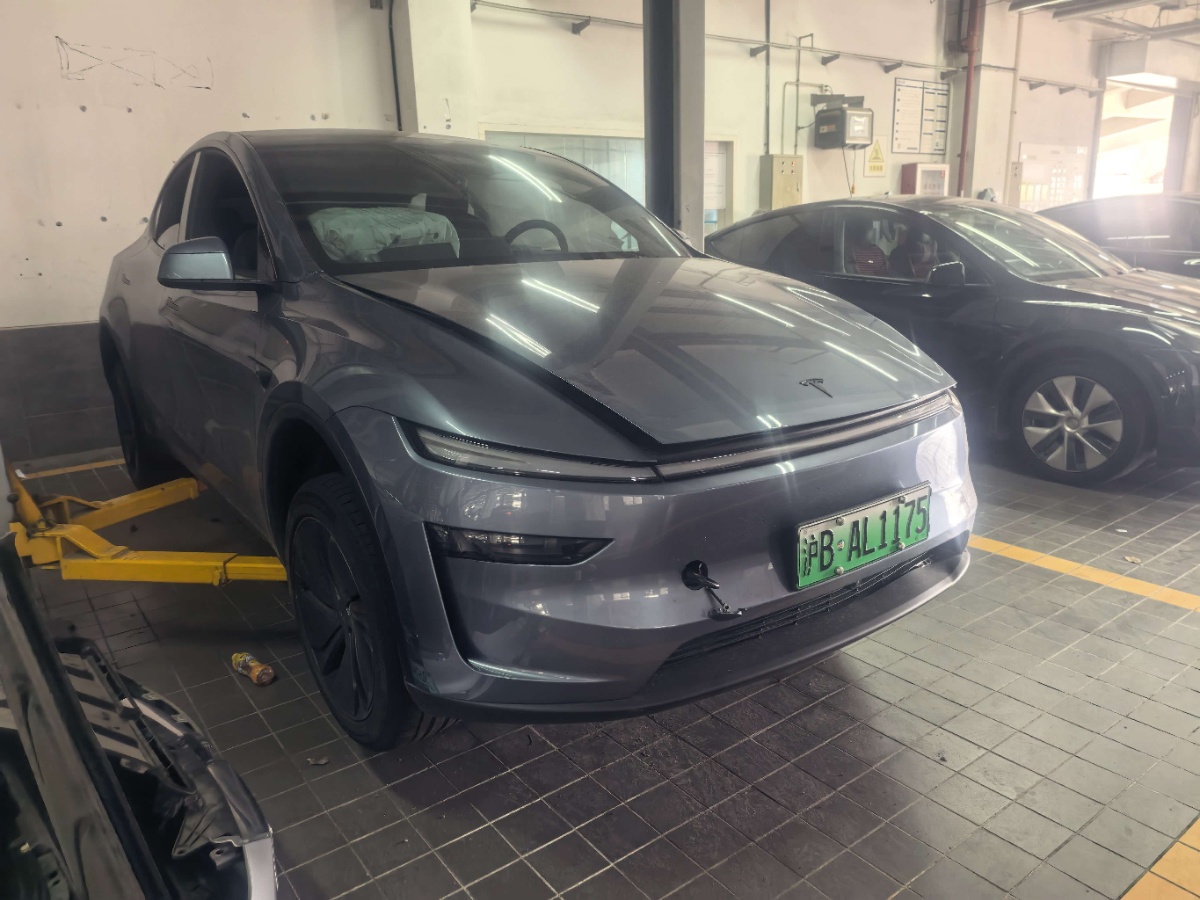 Tesla Model Y 2026 Tesla Model Y 2026 car image