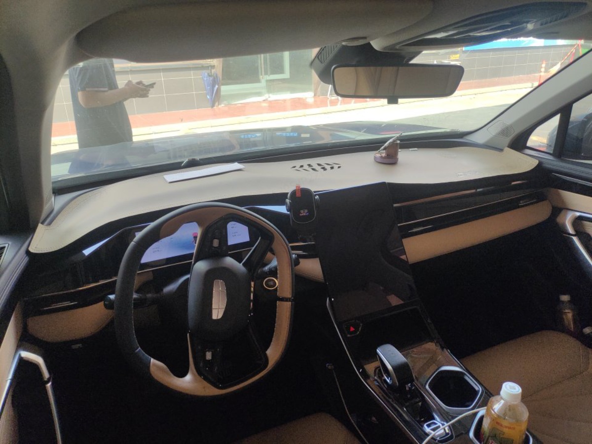 GEELY Boyue L 2023 car image #2