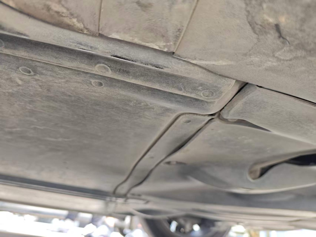 Tesla Model 3 2025 car image #10