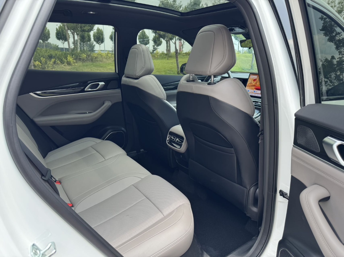 GEELY Boyue L 2025 #14 GEELY Boyue L 2025 car image #14