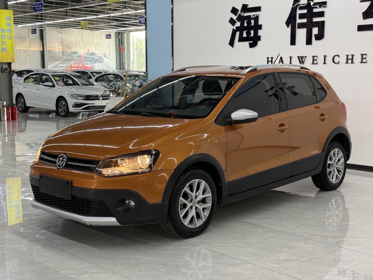 Volkswagen Polo 2016 car image #3