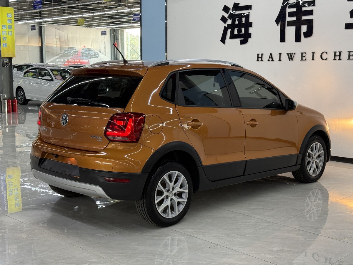 Volkswagen Polo 2016 car image #10