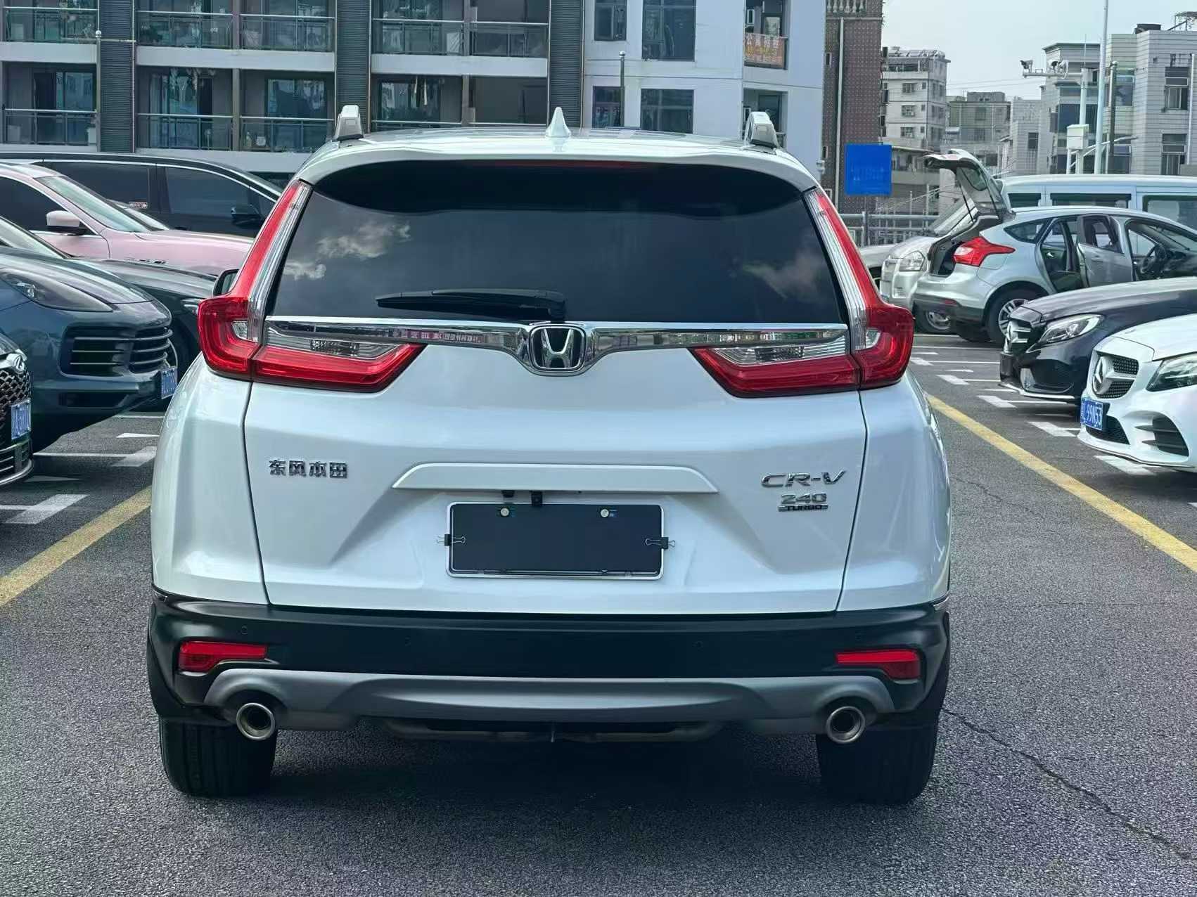 Honda CR-V 2019 #8 Honda CR-V 2019 car image #8