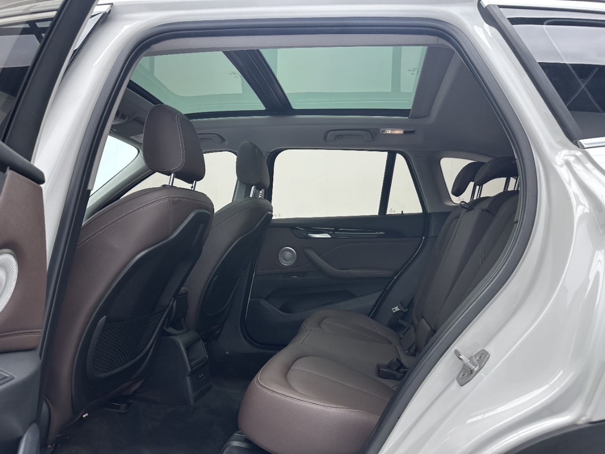 BMW X1 2022 car image #6