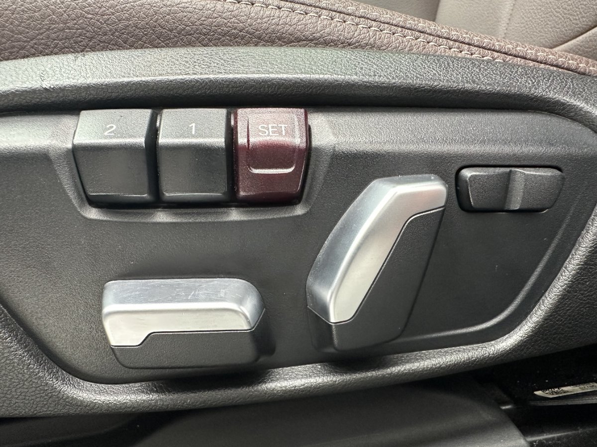 BMW X1 2022 car image #12