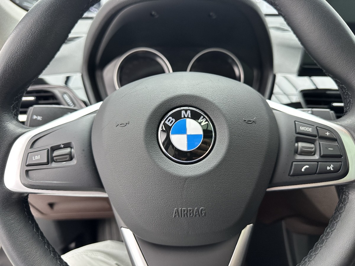 BMW X1 2022 car image #13