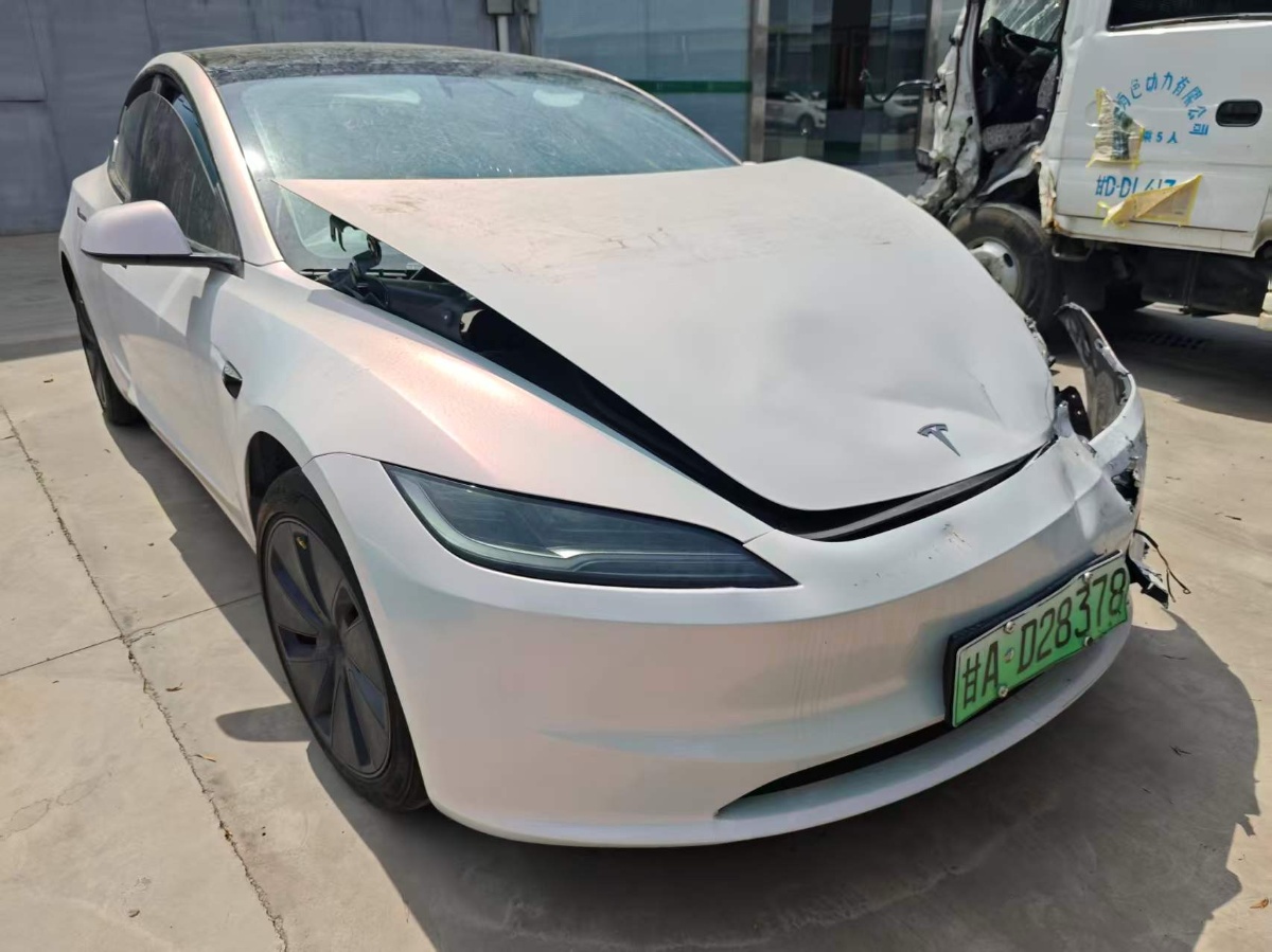 Tesla Model 3 2025 car image 