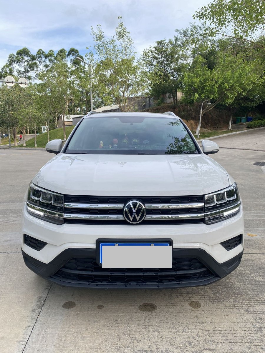 Volkswagen Tharu 2021 car image #2