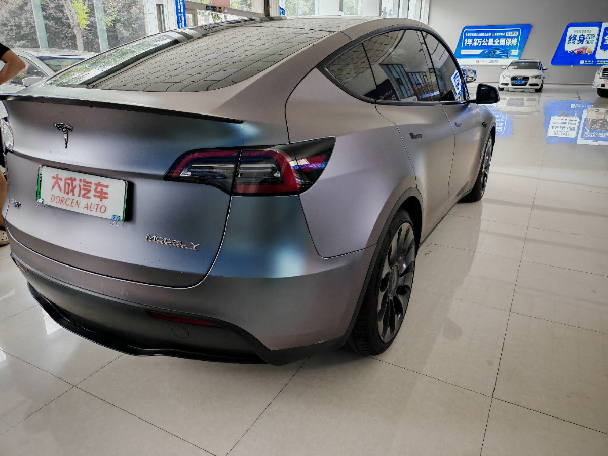 Tesla Model Y 2023 #7 Tesla Model Y 2023 immagine di auto #7
