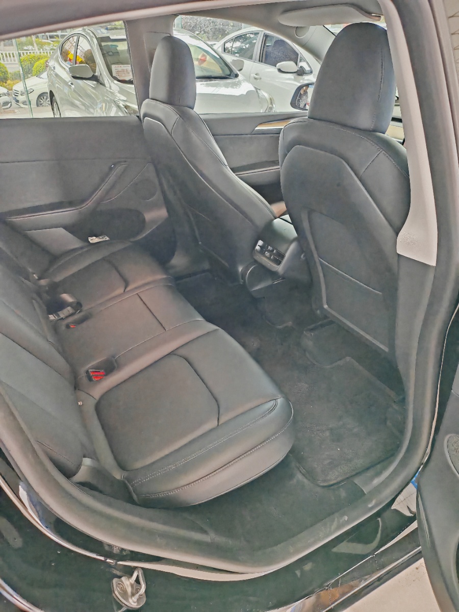 Tesla Model Y 2023 #4 Tesla Model Y 2023 immagine di auto #4