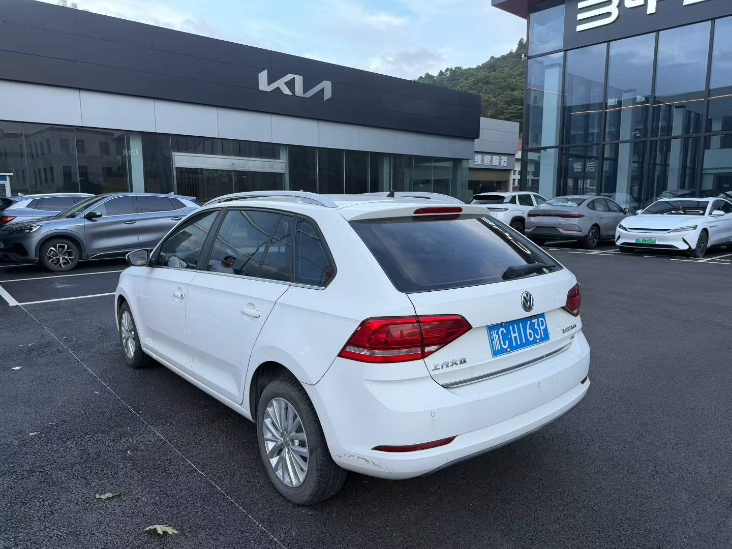 Volkswagen Santana 2018 car image #5
