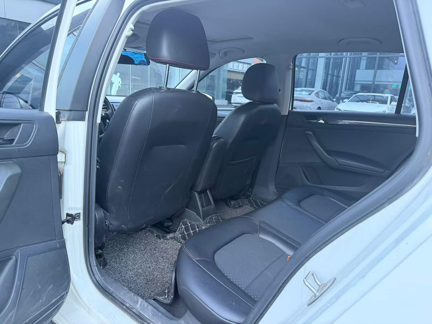 Volkswagen Santana 2018 car image #6