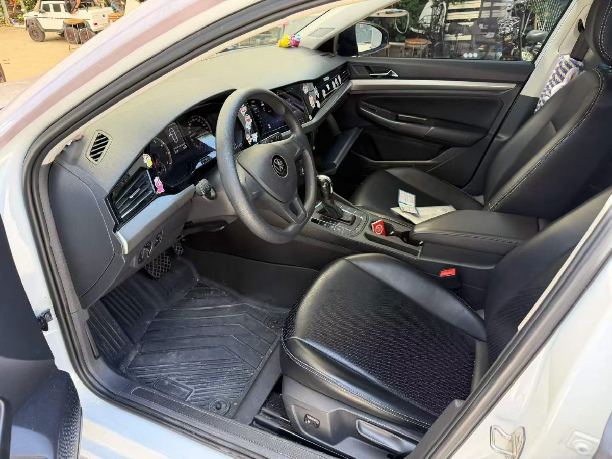 Volkswagen Bora 2022 car image #4