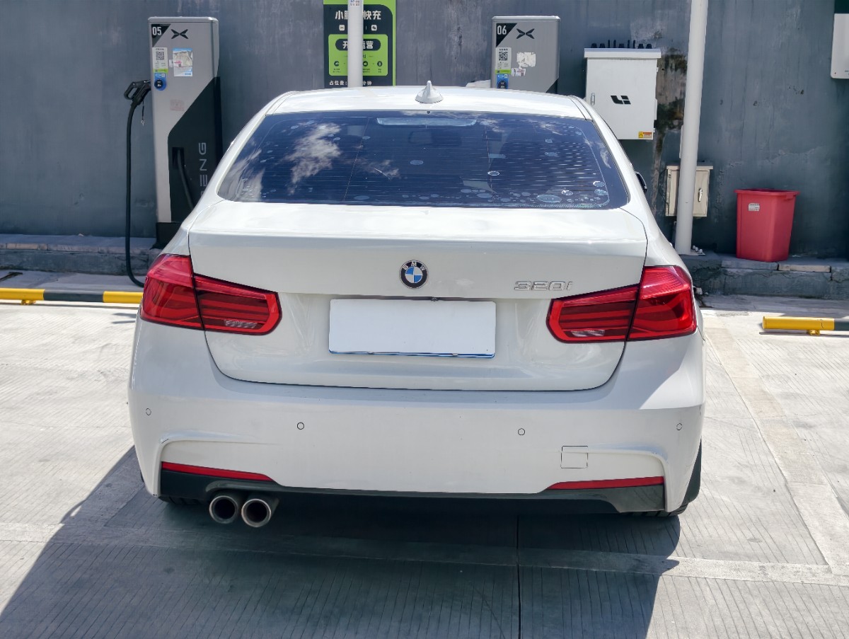 BMW 3 Series 2018 #10 BMW 3 Series 2018 car image #10