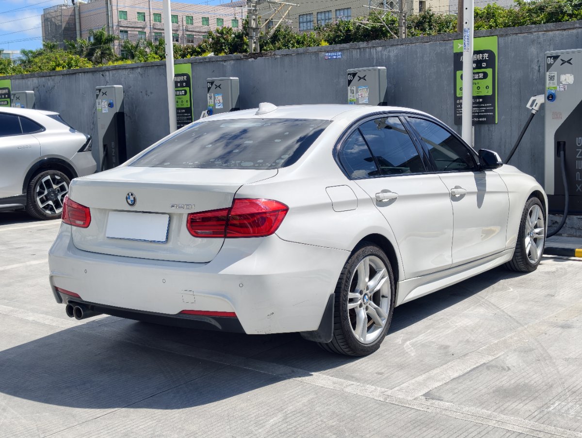 BMW 3 Series 2018 #8 BMW 3 Series 2018 car image #8