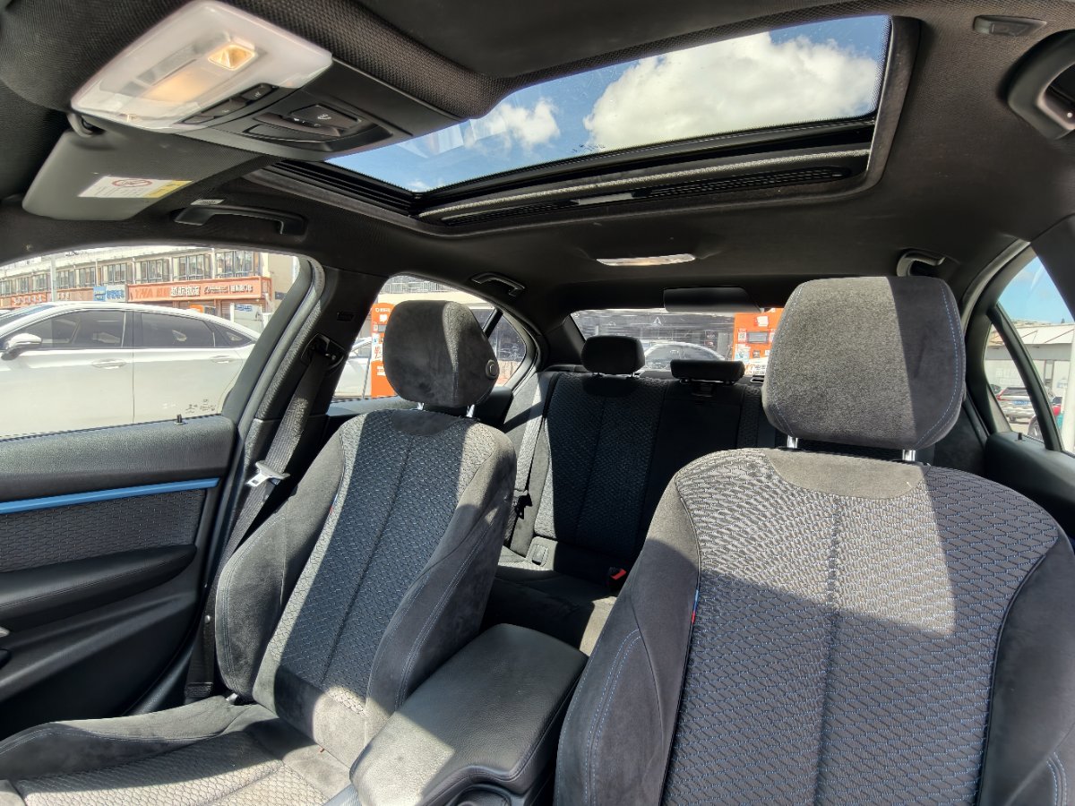 BMW 3 Series 2018 #5 BMW 3 Series 2018 car image #5