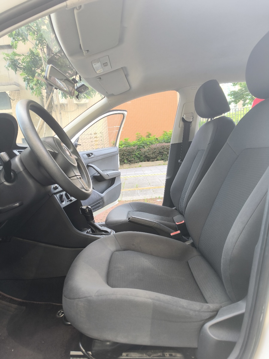 Volkswagen Santana 2014 car image #7
