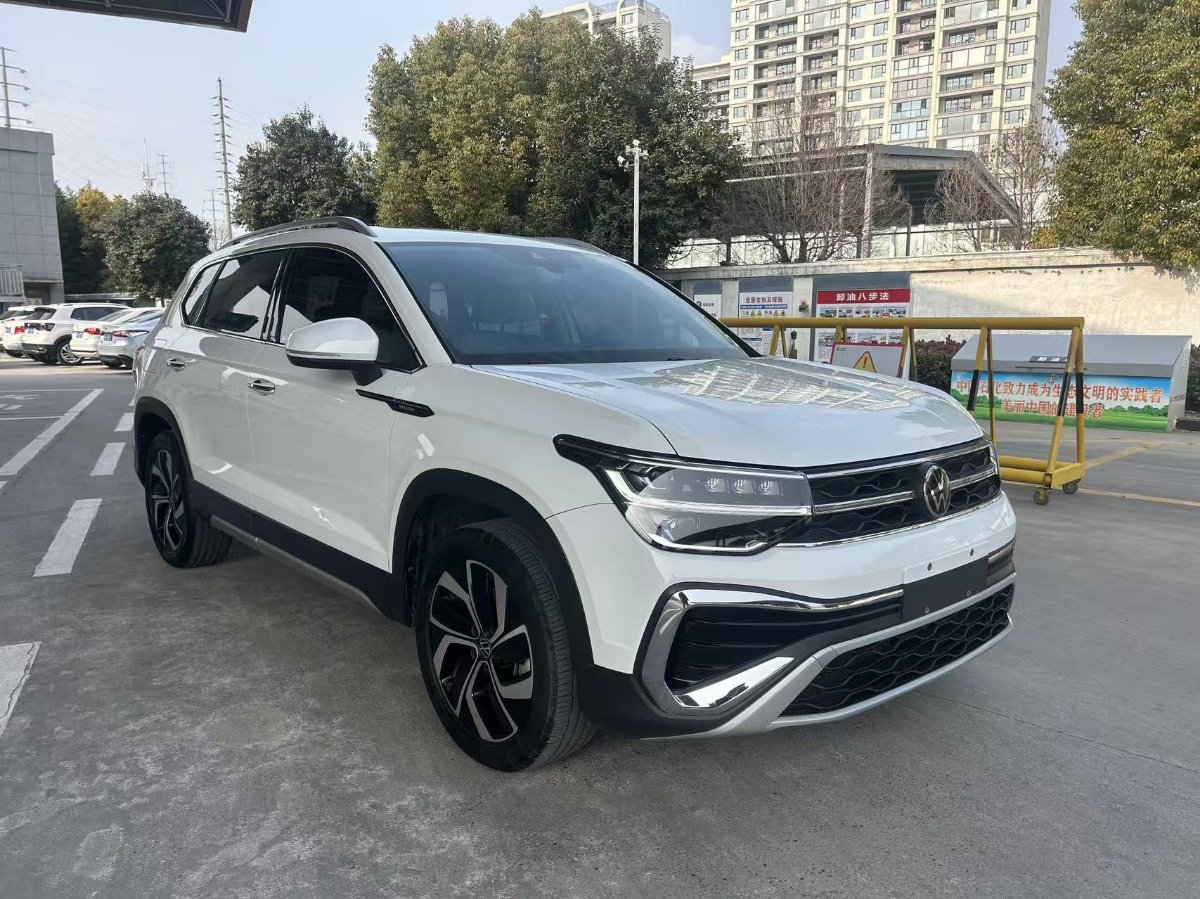 Volkswagen Tharu 2024 car image #2