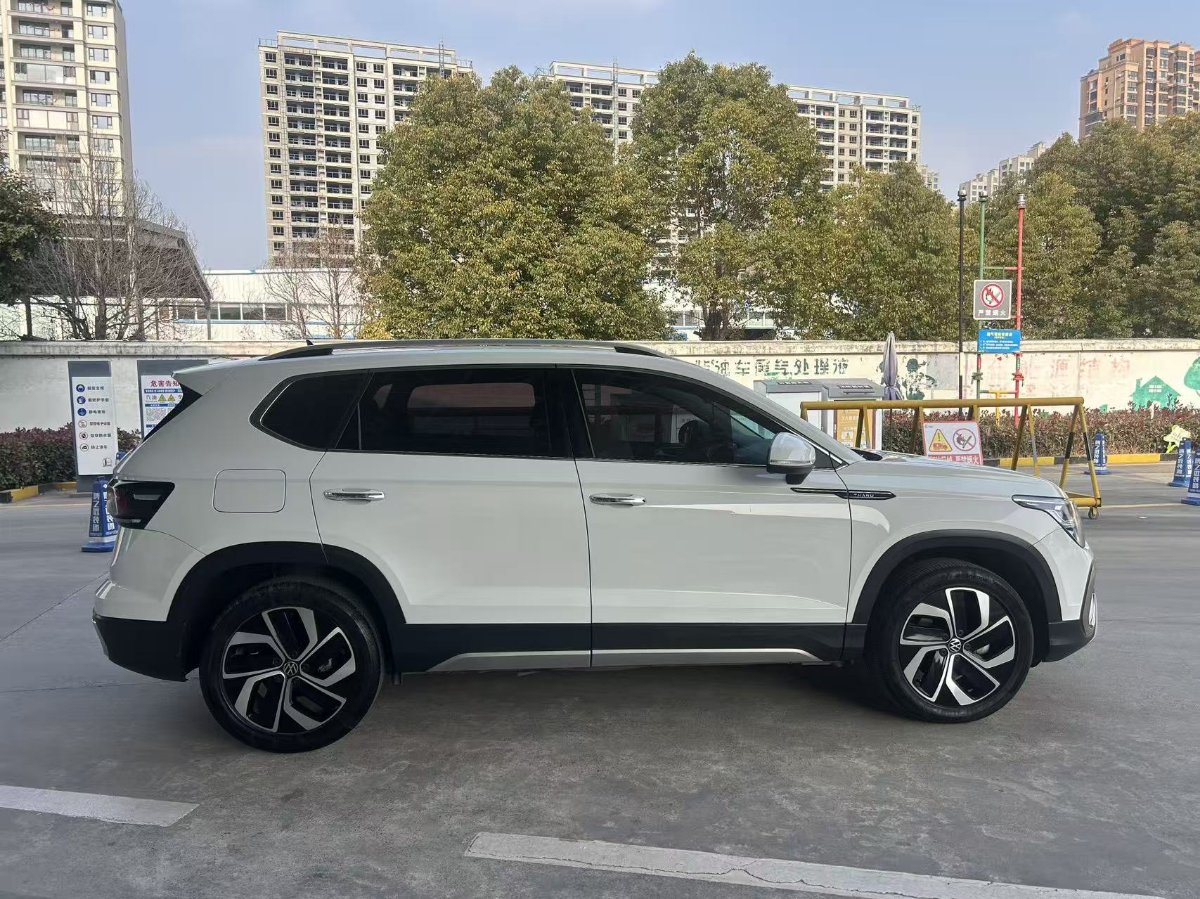 Volkswagen Tharu 2024 car image #4