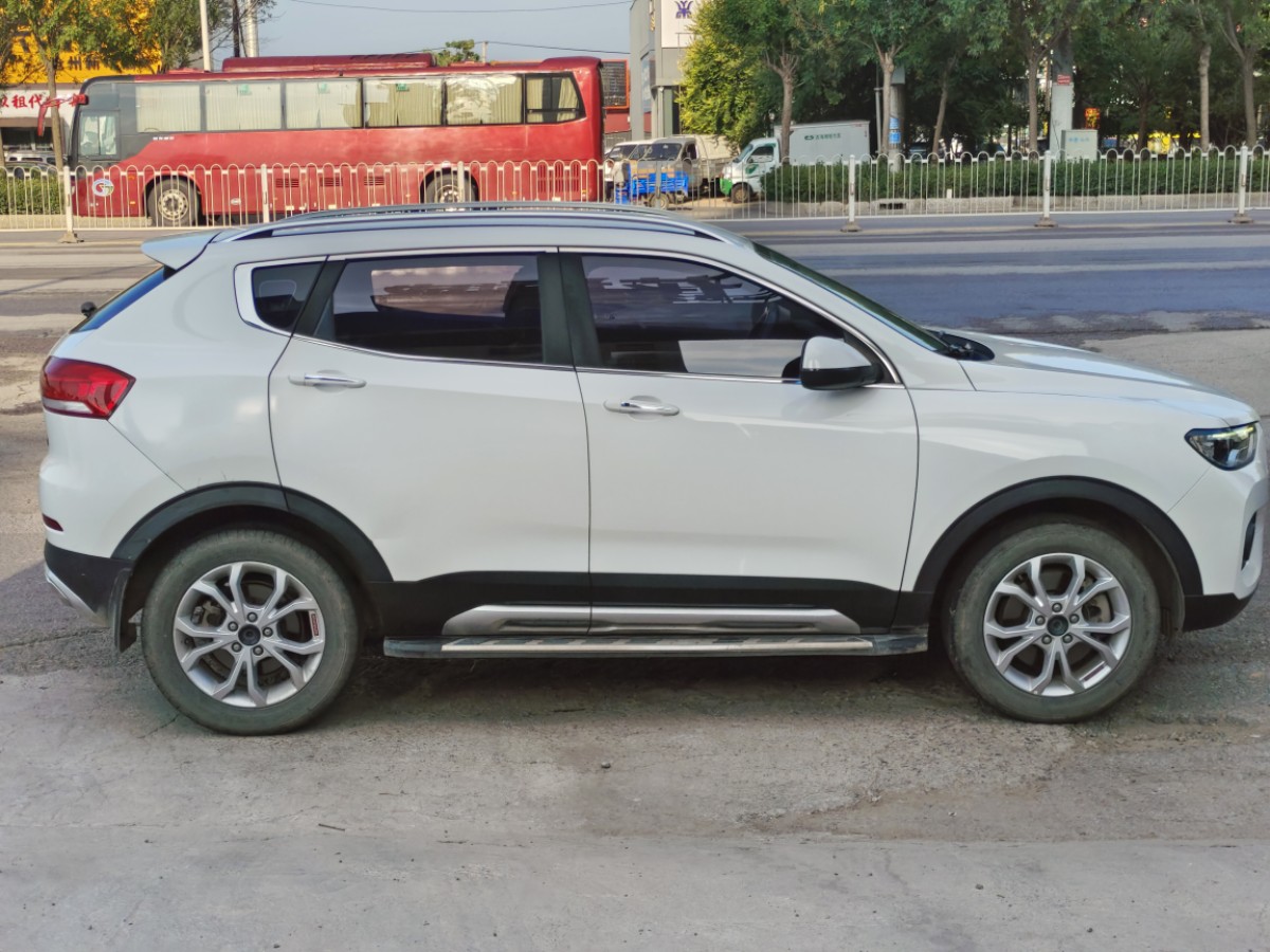 Haval H2s 2017 #6 Haval H2s 2017 car image #6